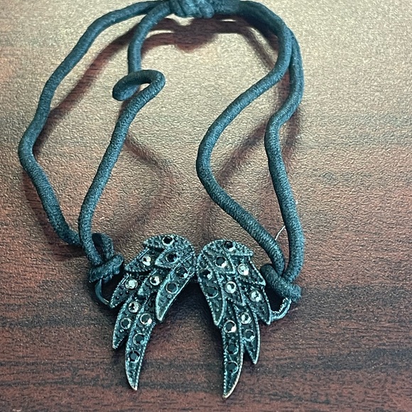 COPY - EUC angle wings bracelet - Picture 2 of 3